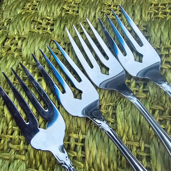 Oneida Strathmore Salad Forks 6" stainless scrolls classic romantic timeless ele - Picture 3 of 7